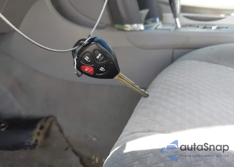 2009 Toyota Camry Le z USA, uszkodzony, nr VIN 4T1BE46K29U363749